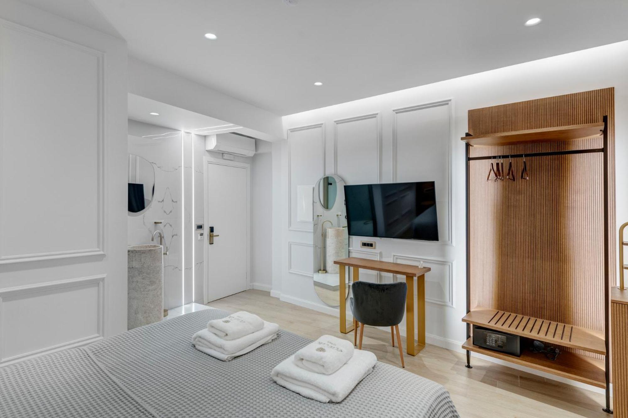 Bed and Breakfast Eclectic Syros Ermoupoli Esterno foto
